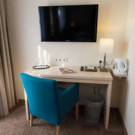 Otel Waldhotel 3*