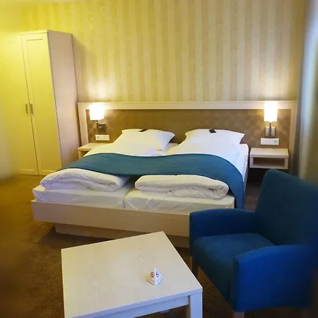 Waldhotel Hotel 3*