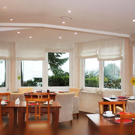 Waldhotel Hotel 3*