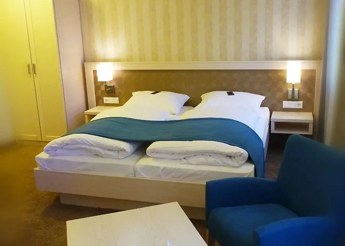 Waldhotel Hotel 3*